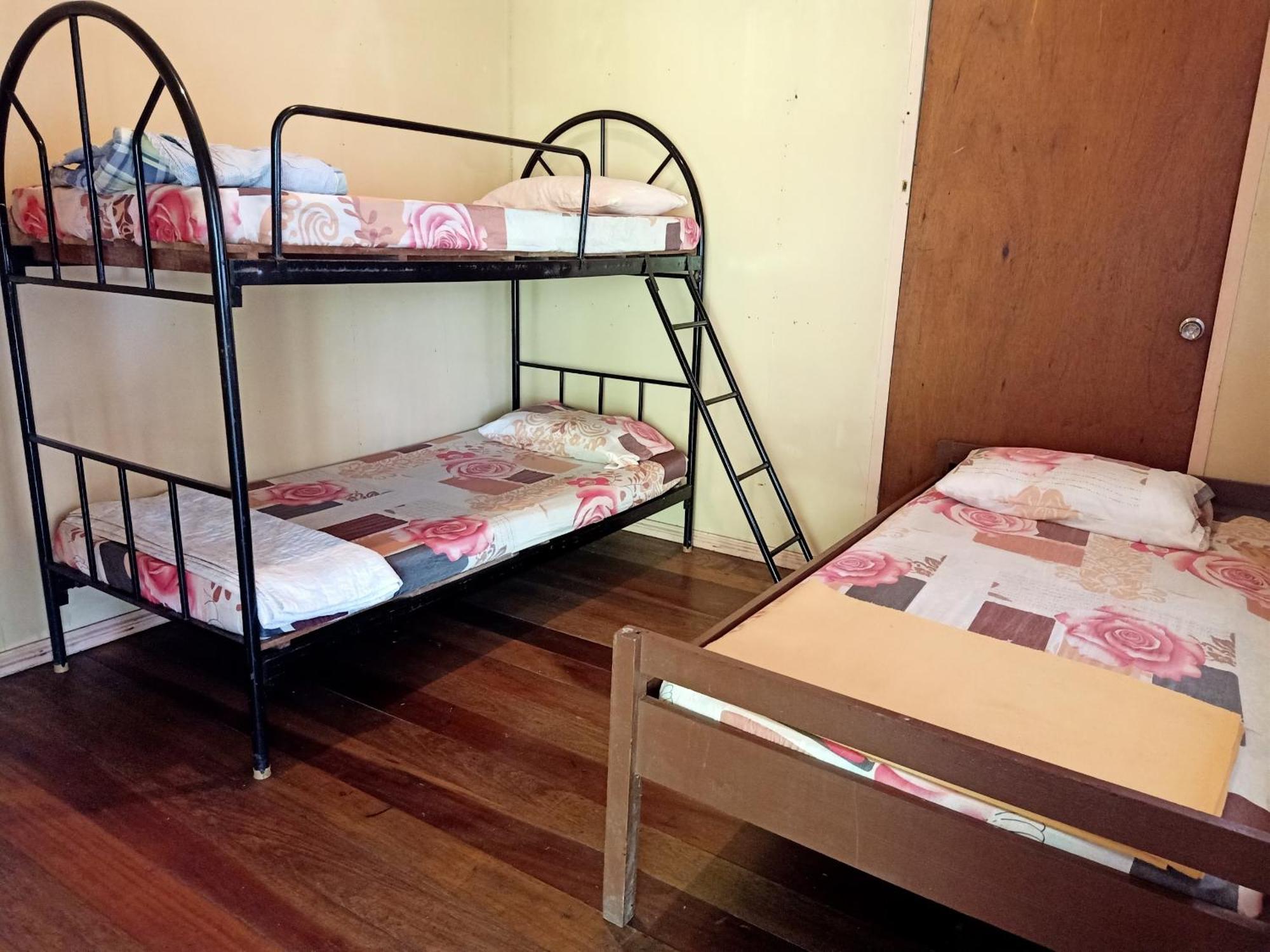 Oyo Home 90430 Mountain Resthouse ราเนา ภายนอก รูปภาพ